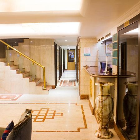 Regenta Place The Emerald Mumbai Bagian luar foto