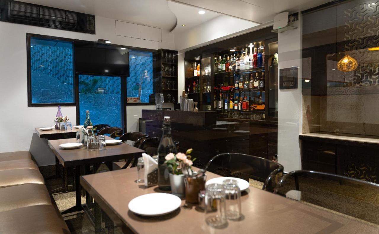 Regenta Place The Emerald Mumbai Bagian luar foto