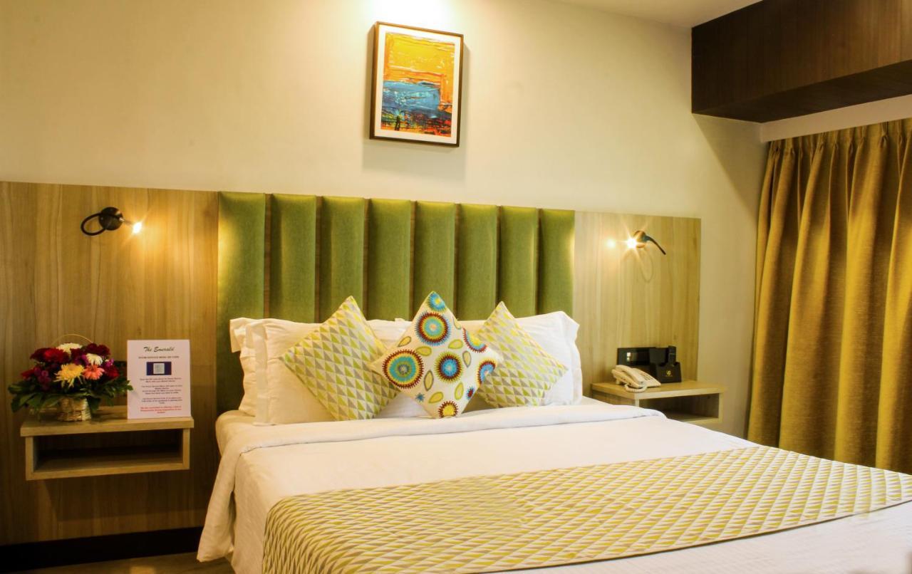 Regenta Place The Emerald Mumbai Bagian luar foto