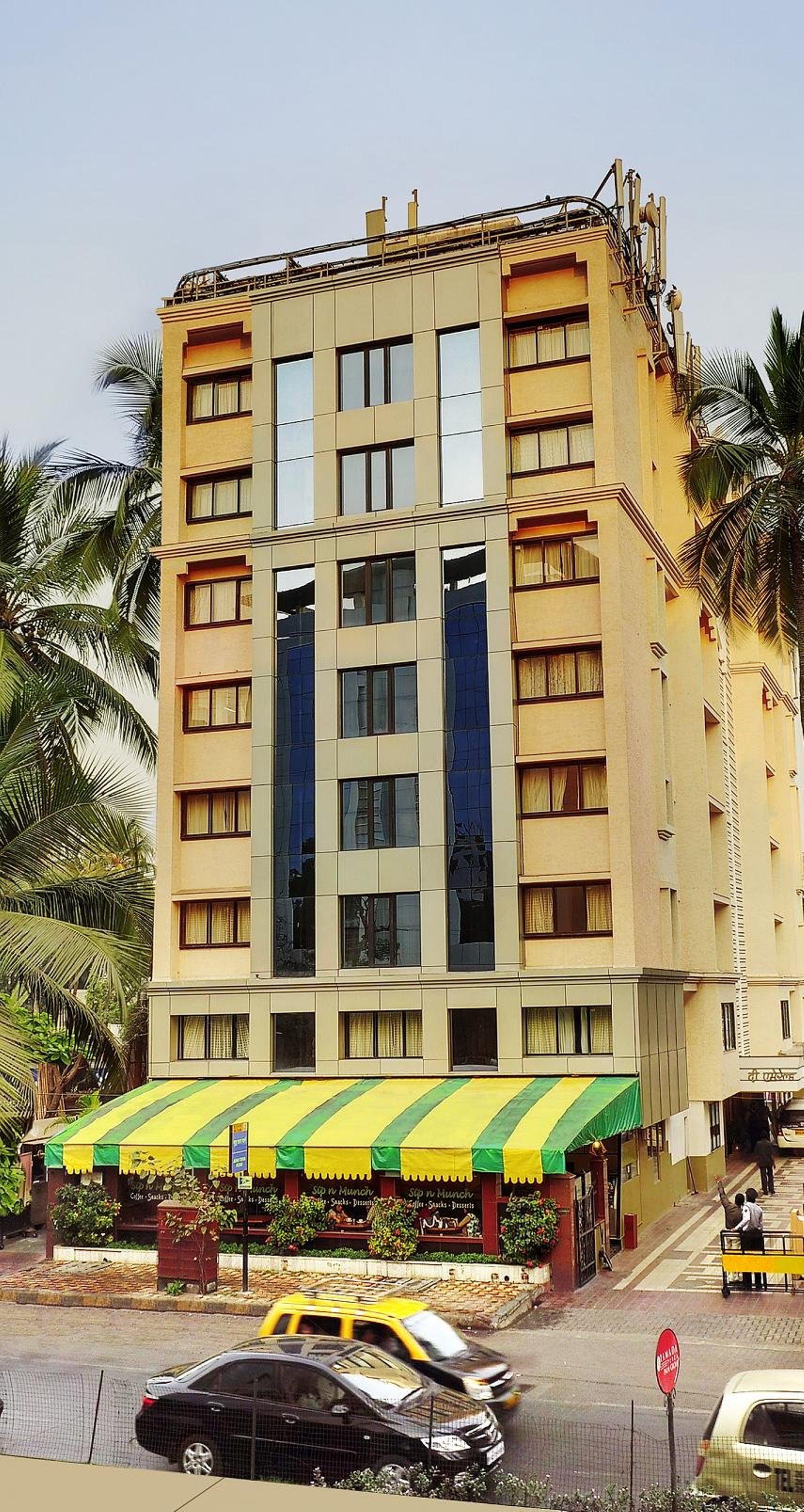 Regenta Place The Emerald Mumbai Bagian luar foto