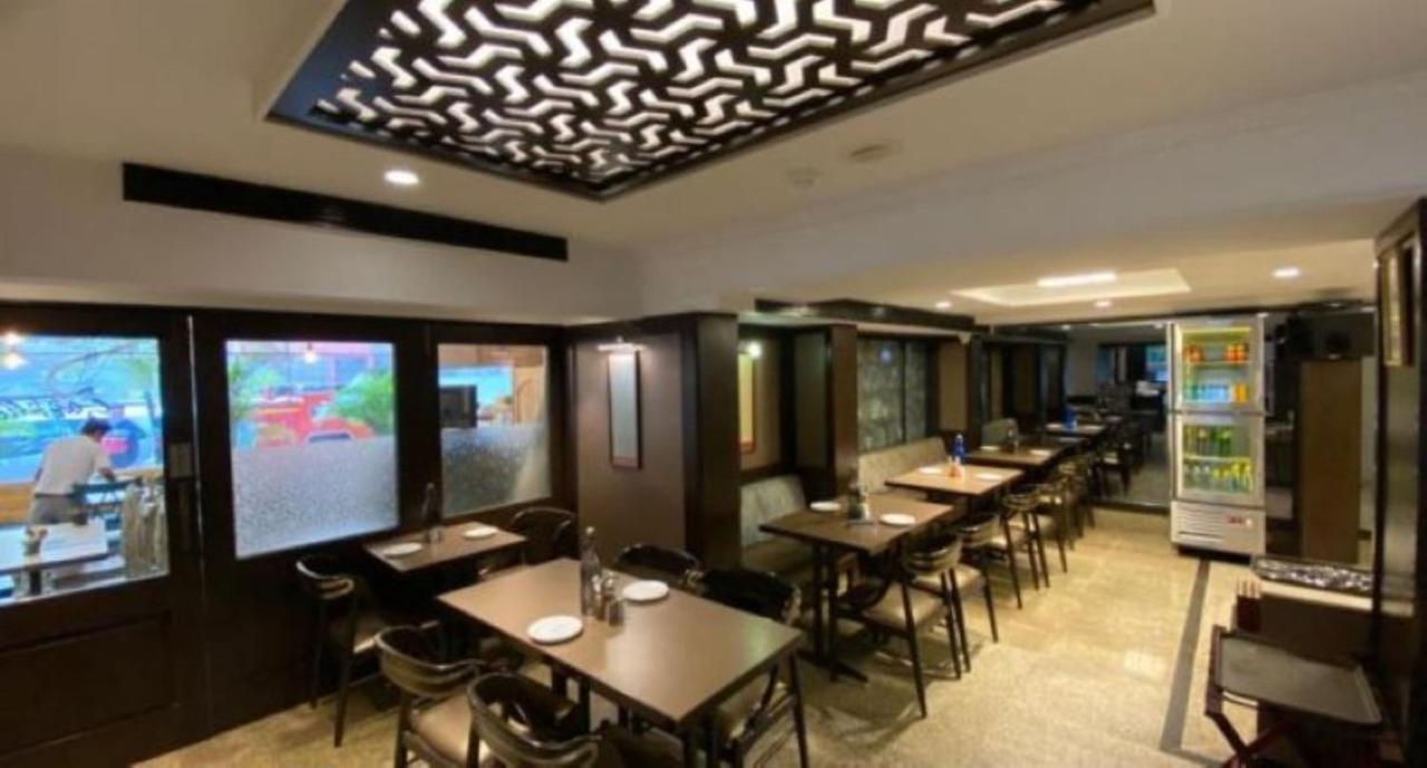 Regenta Place The Emerald Mumbai Bagian luar foto