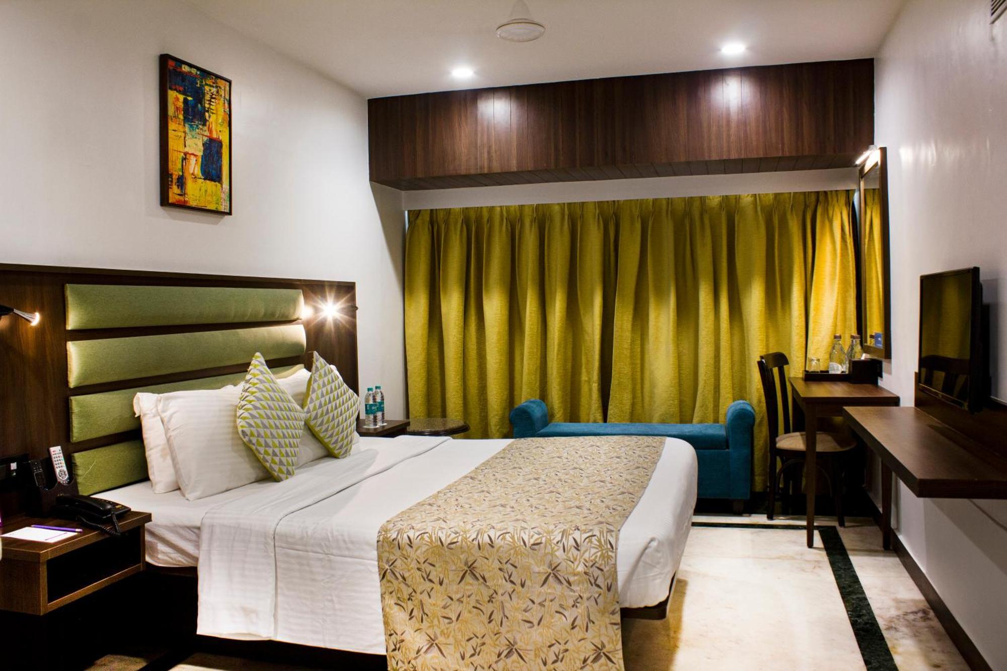 Regenta Place The Emerald Mumbai Bagian luar foto